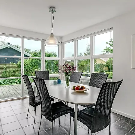 Gullan - 75m From The Sea By Interhome 別荘