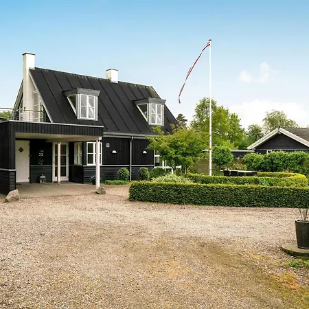 別荘 Gullan - 75m From The Sea By Interhome *