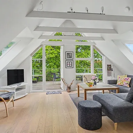 Ferienhaus Gullan - 75m From The Sea By Interhome