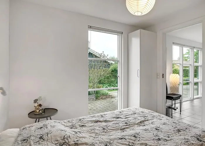 Gullan - 75m From The Sea By Interhome