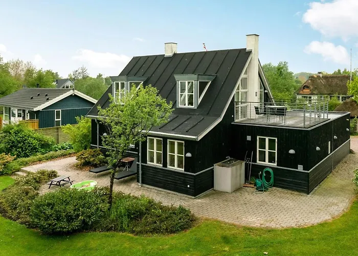 Gullan - 75m From The Sea By Interhome *